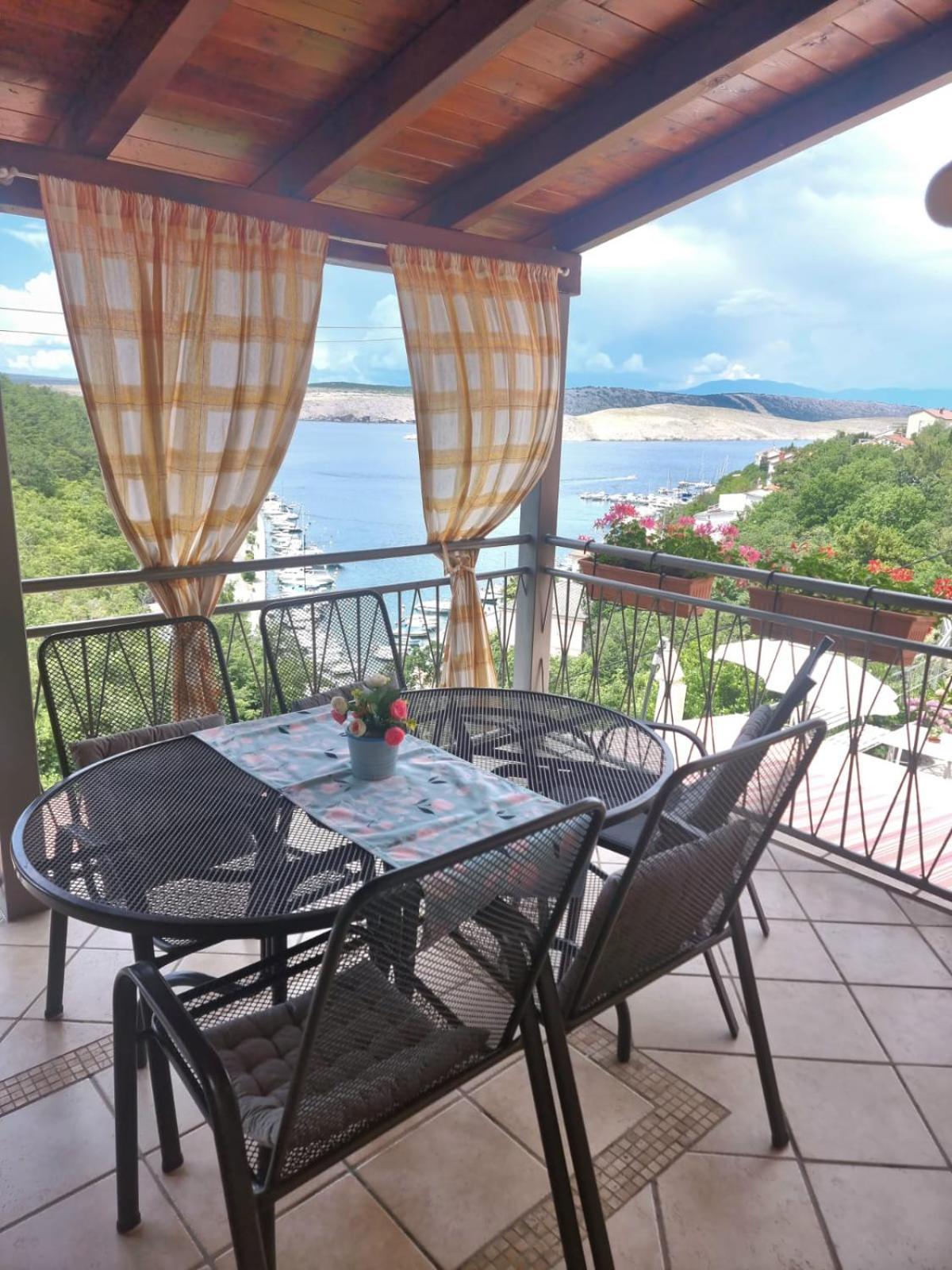 Apartman Paula *