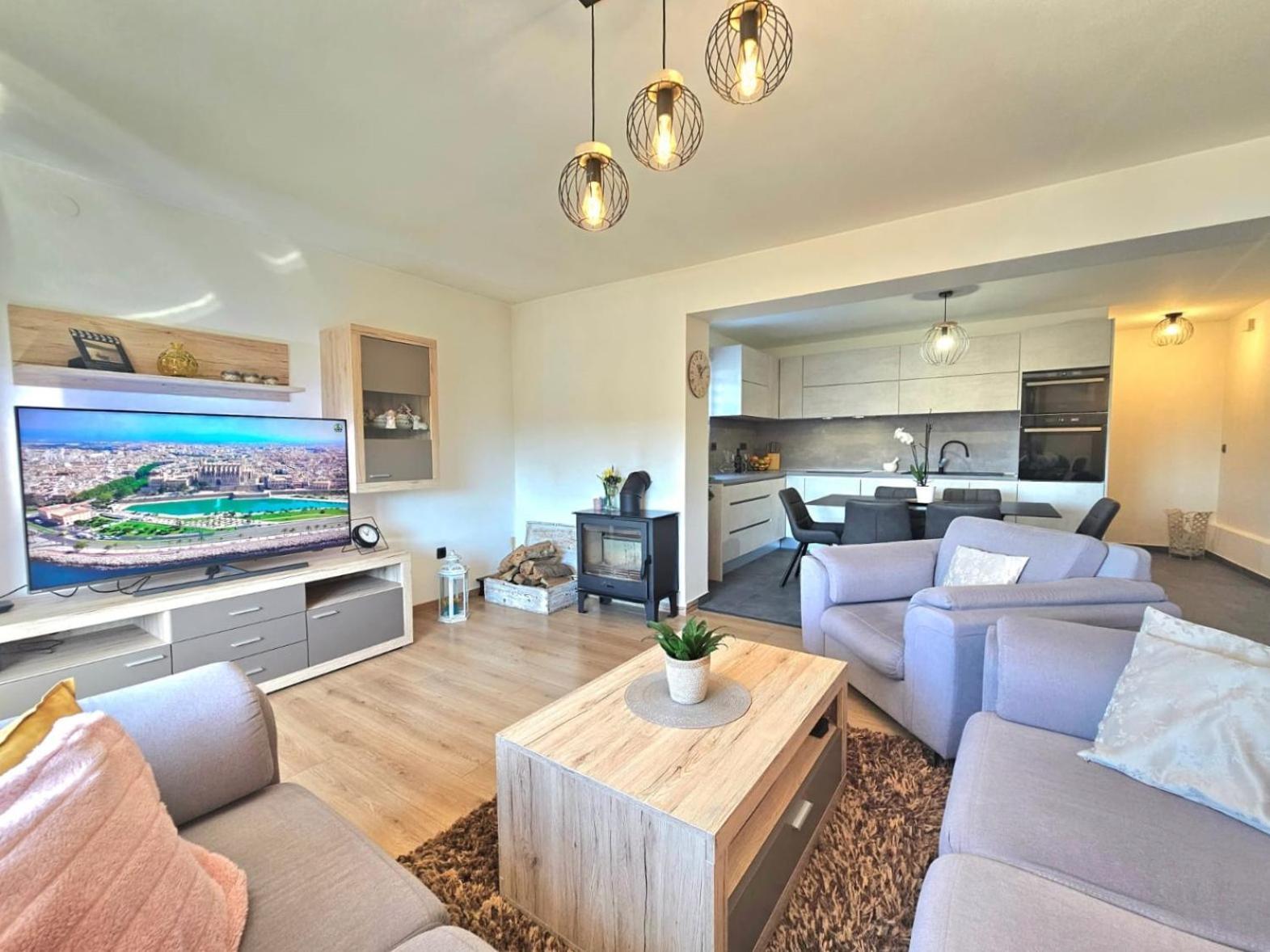 Paula Apartman Jadranovo