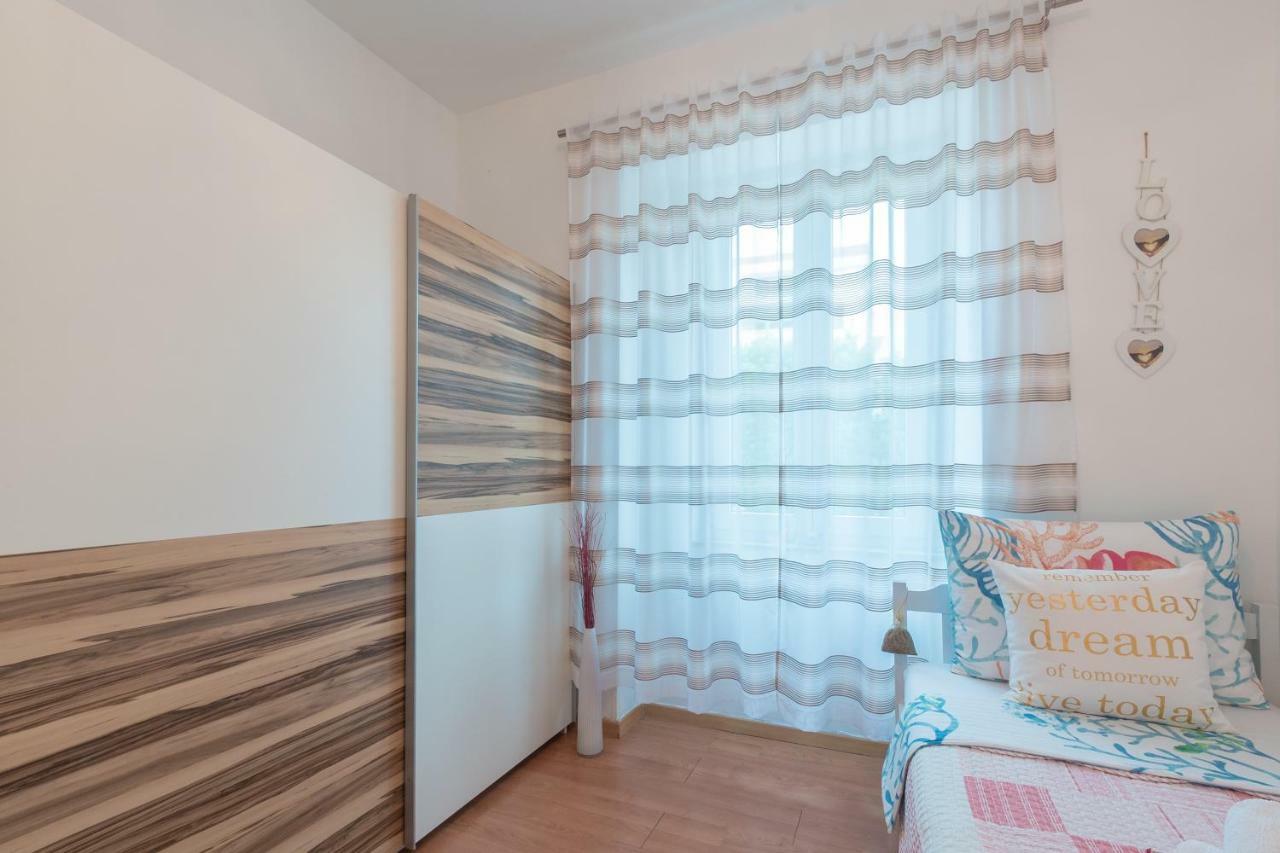Paula Apartman *